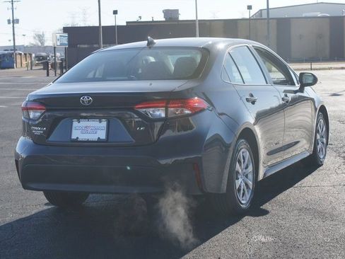 Used 2024 Toyota Corolla LE image 17