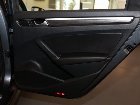 Used 2016 Volkswagen Passat 1.8T SE image 20