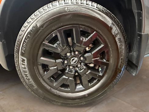 Used 2024 Nissan Frontier SV w/ SV Convenience Package RWD image 29