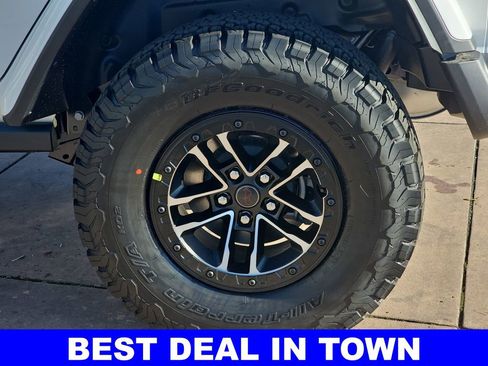 New 2026 Jeep Wrangler Unlimited Rubicon AWD/4WD image 36