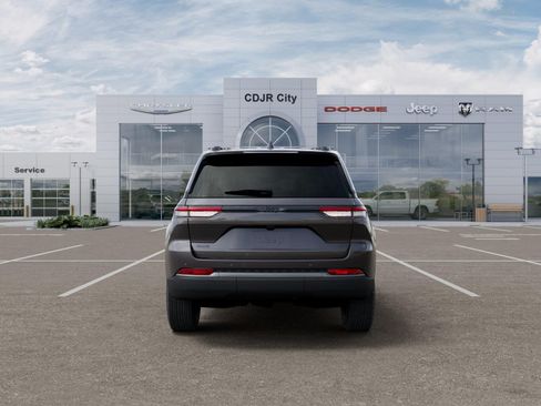 New 2026 Jeep Grand Cherokee Altitude AWD/4WD image 7