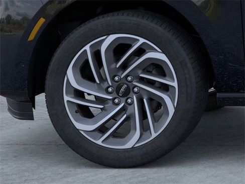 New 2025 Lincoln Navigator Reserve image 19