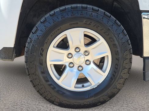 Used 2018 Chevrolet Silverado 1500 LT w/ Texas Edition RWD image 7