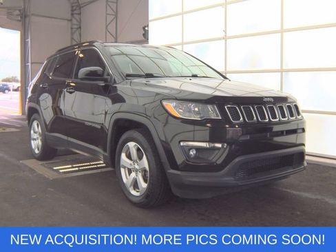 Used 2020 Jeep Compass Latitude w/ Popular Equipment Group FWD image 1