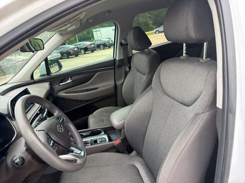 Used 2020 Hyundai Santa Fe SE FWD image 10