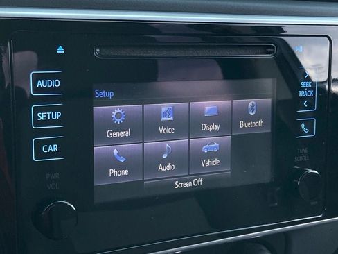 Used 2017 Toyota Corolla L image 17