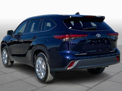 Used 2020 Toyota Highlander Limited image 11
