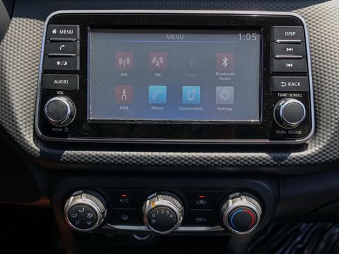 Used 2024 Nissan Kicks S FWD image 27