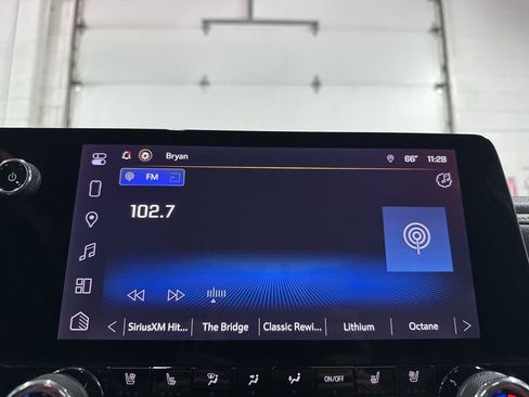 Used 2024 Chevrolet Colorado ZR2 w/ ZR2 Convenience Package III image 28