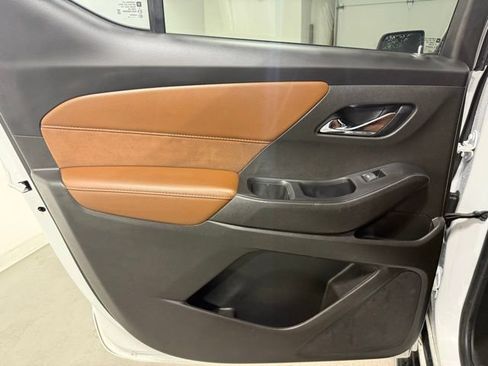 Certified 2021 Chevrolet Traverse High Country w/ LPO, Floor Liner Package AWD/4WD image 26