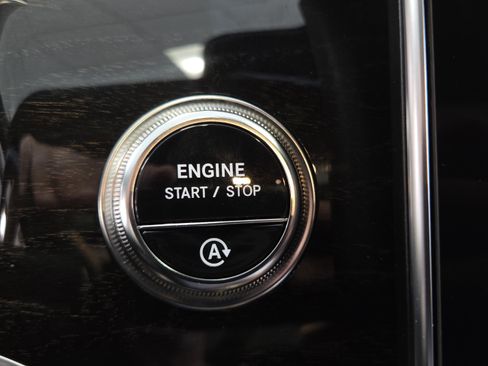 Used 2026 Mercedes-Benz GLC 300 image 37