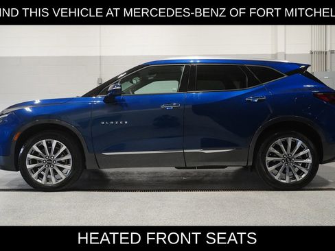Used 2023 Chevrolet Blazer Premier image 3