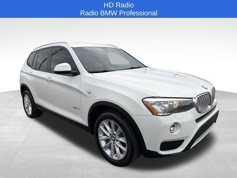 Used 2017 BMW X3 sDrive28i image 3