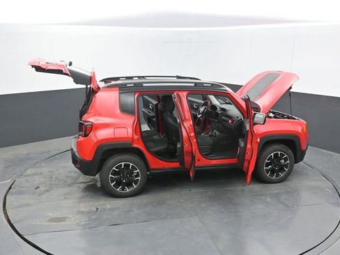 Used 2023 Jeep Renegade Trailhawk AWD/4WD image 71
