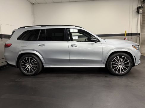 Used 2022 Mercedes-Benz GLS 450 4MATIC image 5