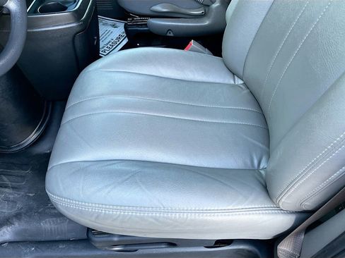 Used 2024 GMC Savana 2500 Work Van w/ Driver Convenience Package image 19