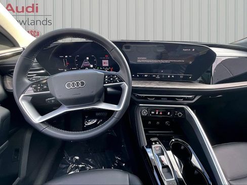 Used 2025 Audi Q5 Premium w/ Convenience Package AWD/4WD image 7