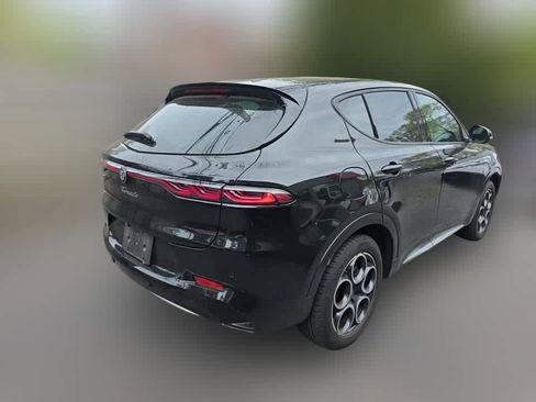 Used 2024 Alfa Romeo Tonale Ti w/ Premium Interior Package AWD/4WD image 4