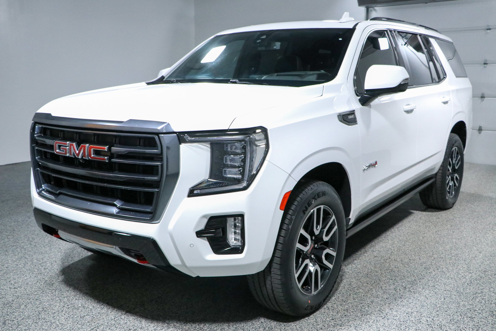 Used 2021 GMC Yukon AT4 w/ AT4 Premium Plus Package AWD/4WD image 38