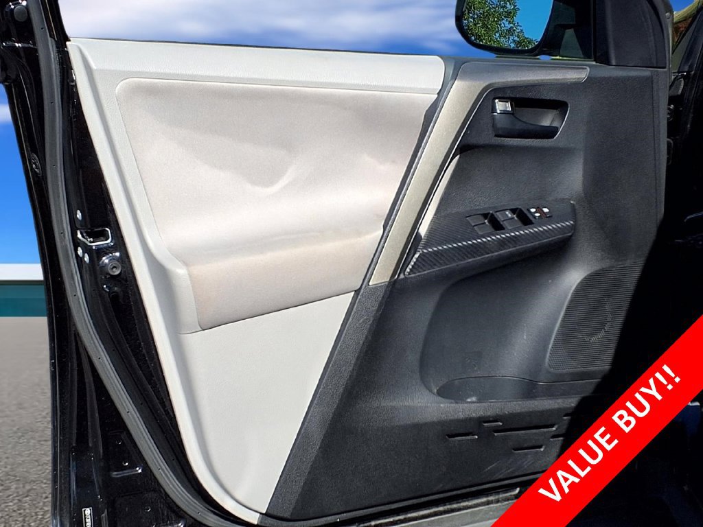 Used 2013 Toyota RAV4 XLE AWD/4WD image 24