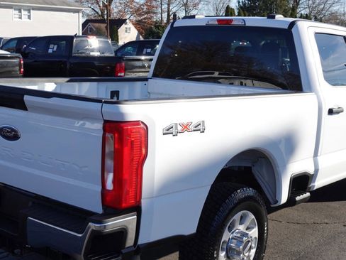 Used 2023 Ford F250 XLT image 11