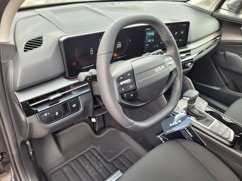 New 2026 Kia Sportage LX FWD image 9