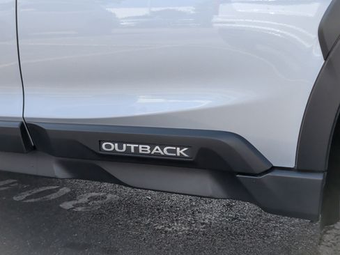 Used 2025 Subaru Outback Touring XT w/ Popular Package #2 AWD/4WD image 12