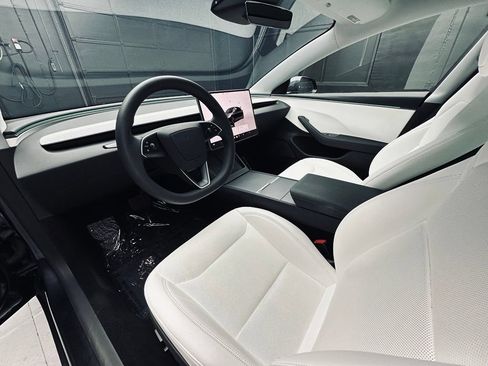 Used 2026 Tesla Model 3 RWD image 17