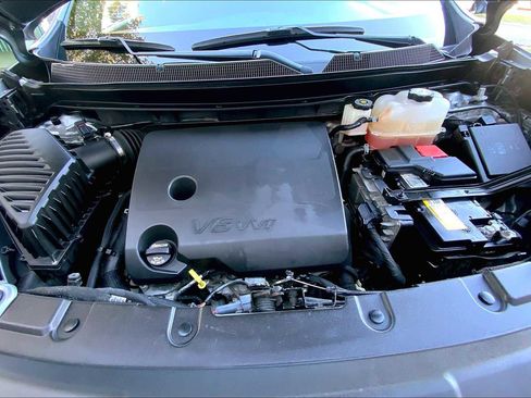 Used 2023 Chevrolet Traverse LT image 29