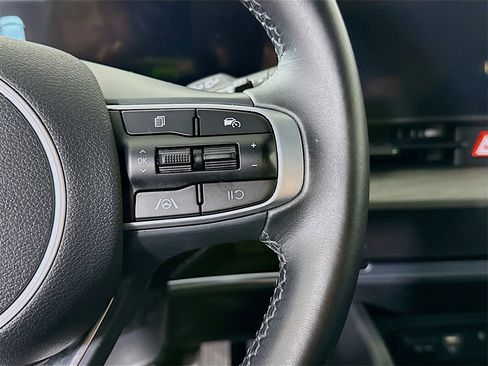 Used 2025 Kia Sportage X-Line w/ Premium Package image 23