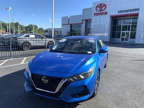 Used 2021 Nissan Sentra SV FWD image 1
