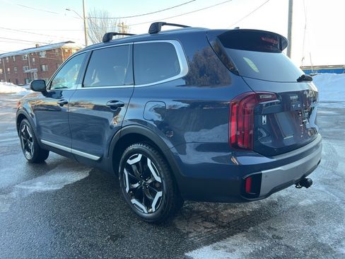 Used 2023 Kia Telluride S w/ S Sunroof Package image 3