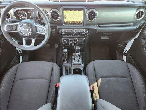 Used 2023 Jeep Wrangler Sahara image 18