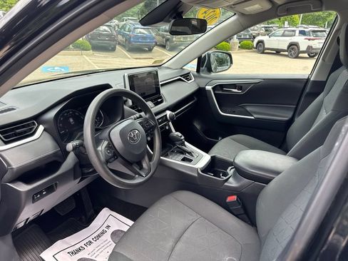 Used 2024 Toyota RAV4 XLE AWD/4WD image 10