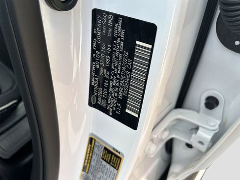 New 2026 Hyundai Venue SEL FWD image 35