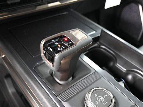 New 2025 GMC Hummer EV 2X w/ LPO, Sport Package image 24