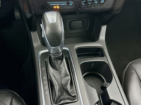 Used 2019 Ford Escape Titanium image 23