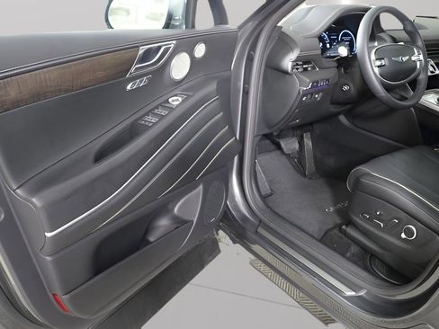 Used 2023 Genesis GV80 2.5T w/ Prestige Package image 34