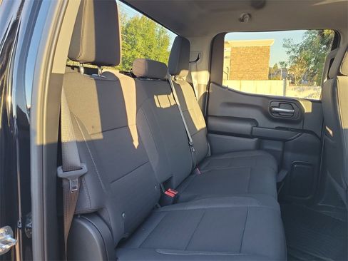 Used 2025 Chevrolet Silverado 1500 Custom image 25