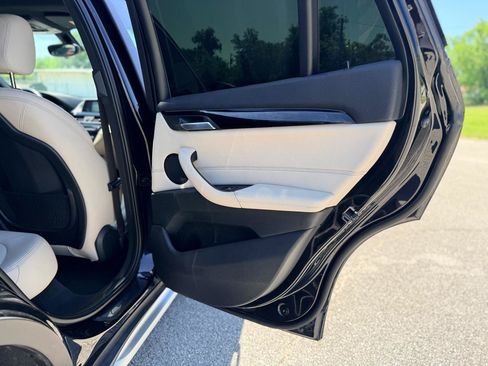 Used 2018 BMW X1 sDrive28i FWD image 18
