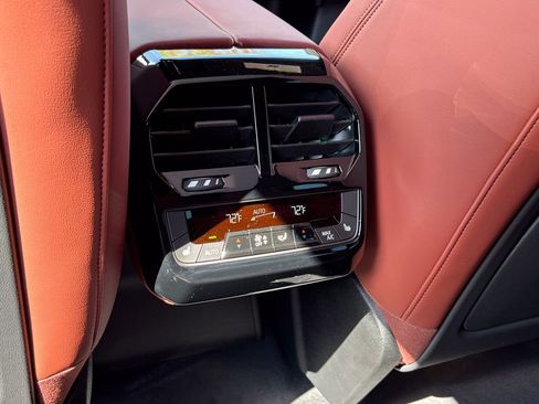 New 2026 BMW iX xDrive45 image 32