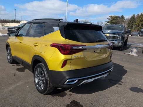 Used 2023 Kia Seltos S image 5