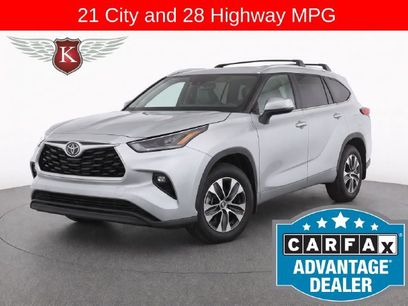 Used 2023 Toyota Highlander XLE