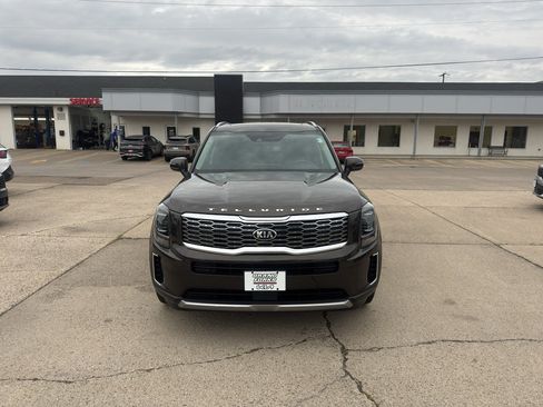 Used 2020 Kia Telluride S AWD/4WD image 3