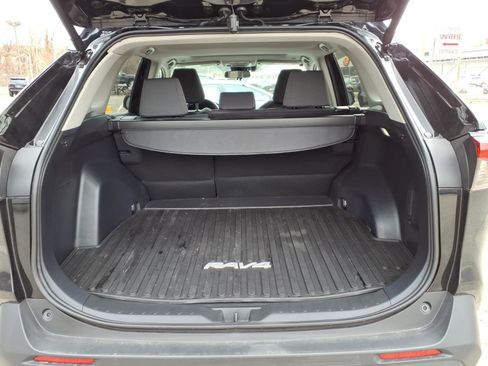 Certified 2024 Toyota RAV4 XLE w/ Convenience Package image 12