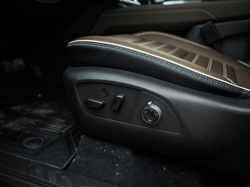 New 2026 GMC Acadia Denali Ultimate w/ LPO, Floor Liner Package image 21