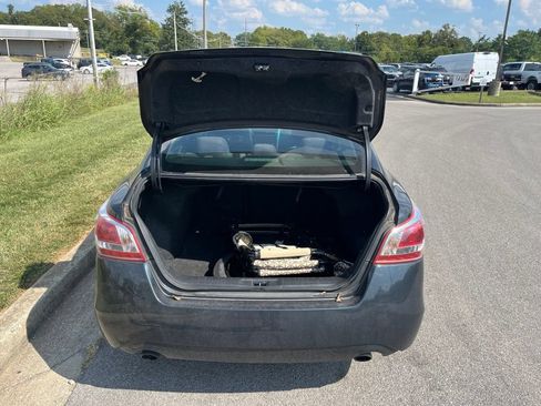 Used 2013 Nissan Altima 2.5 S FWD image 10