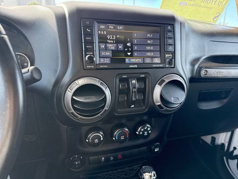 Used 2017 Jeep Wrangler Unlimited Sport w/ Quick Order Package 24S image 18