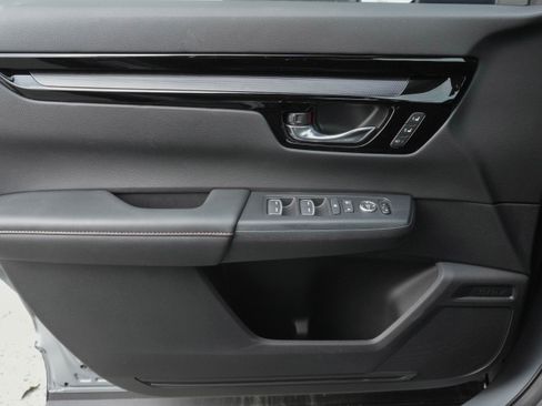 Used 2025 Honda CR-V Sport Touring image 28