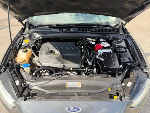 Used 2016 Ford Fusion SE FWD image 15